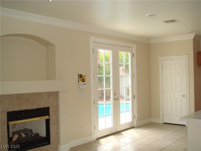 Building Photo - 608 Bianca Bay St