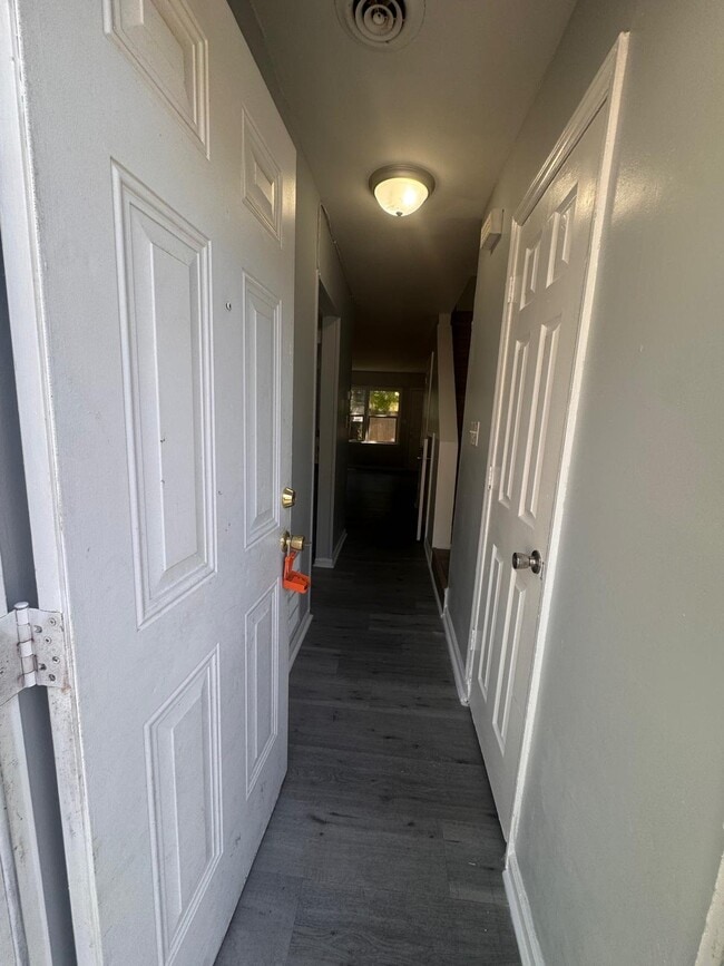 Photo - 306 Cedar St Townhome