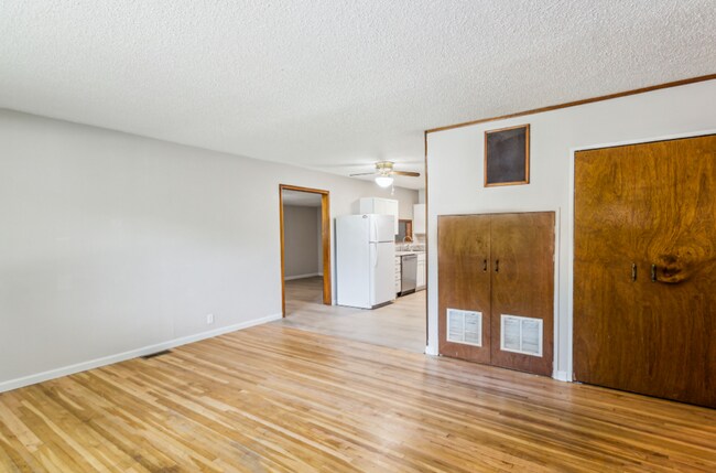 Foto del edificio - Beautiful 3 Bedroom 1 Bath Home