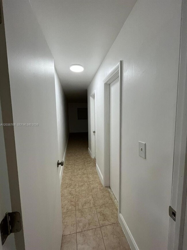 Foto del edificio - 325 NE 2nd St