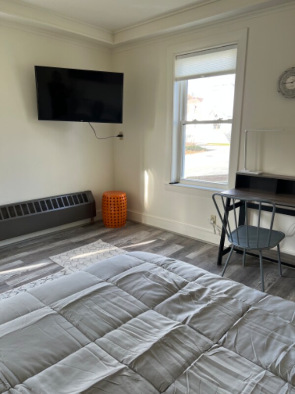 11 Chapel St, Eastport, ME 04631 Room for Rent in Eastport, ME