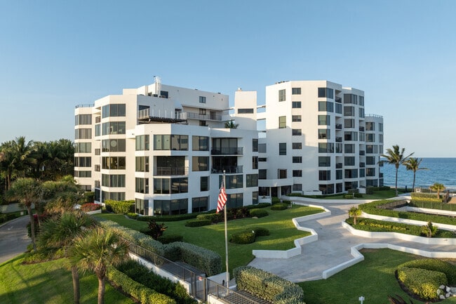 Townhouses of Highland Beach