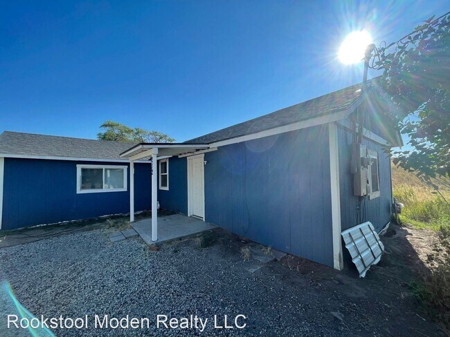 Building Photo - 2 br, 1 bath House - 212 Gage