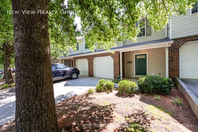 Building Photo - 10647 Greyhound Dr
