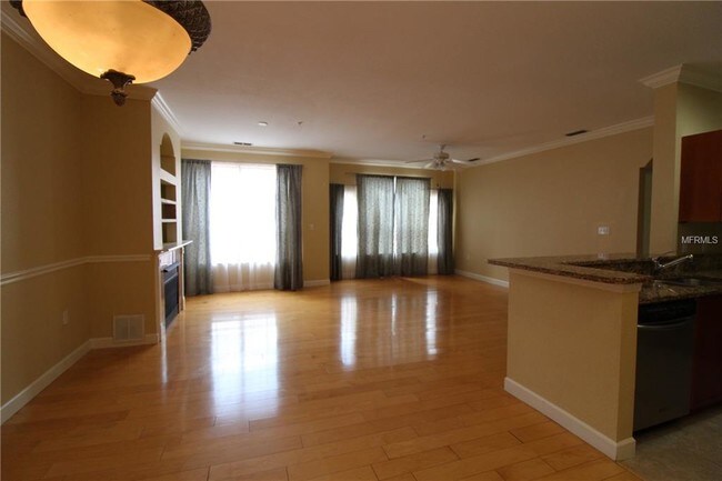 Building Photo - 2741 Via Cipriani