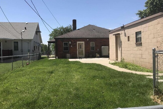 Foto del edificio - 5524 Mayberry St