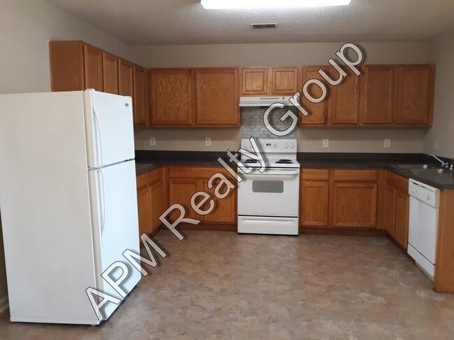 Building Photo - Great Farrow Road home for rent!