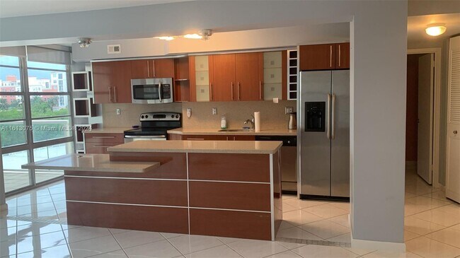 Foto del edificio - 230 174th St