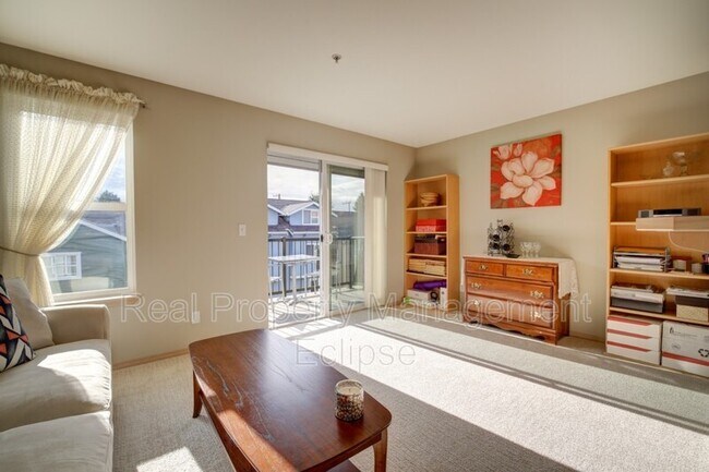 Foto del edificio - 600 N 85th St