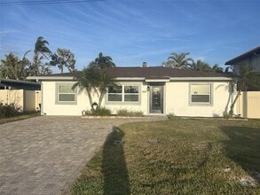 Building Photo - 717 Sunset Cove