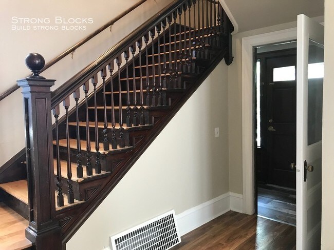 Foto del edificio - 1141 N 33rd St