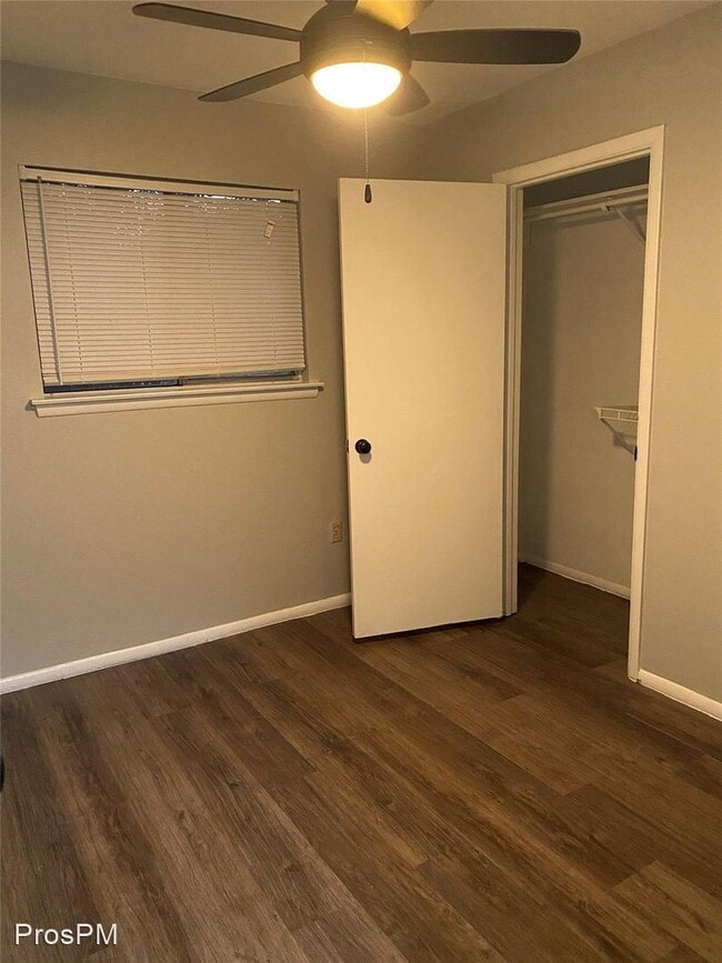 Building Photo - 3 br, 1.5 bath House - 5729 Shipp Drive