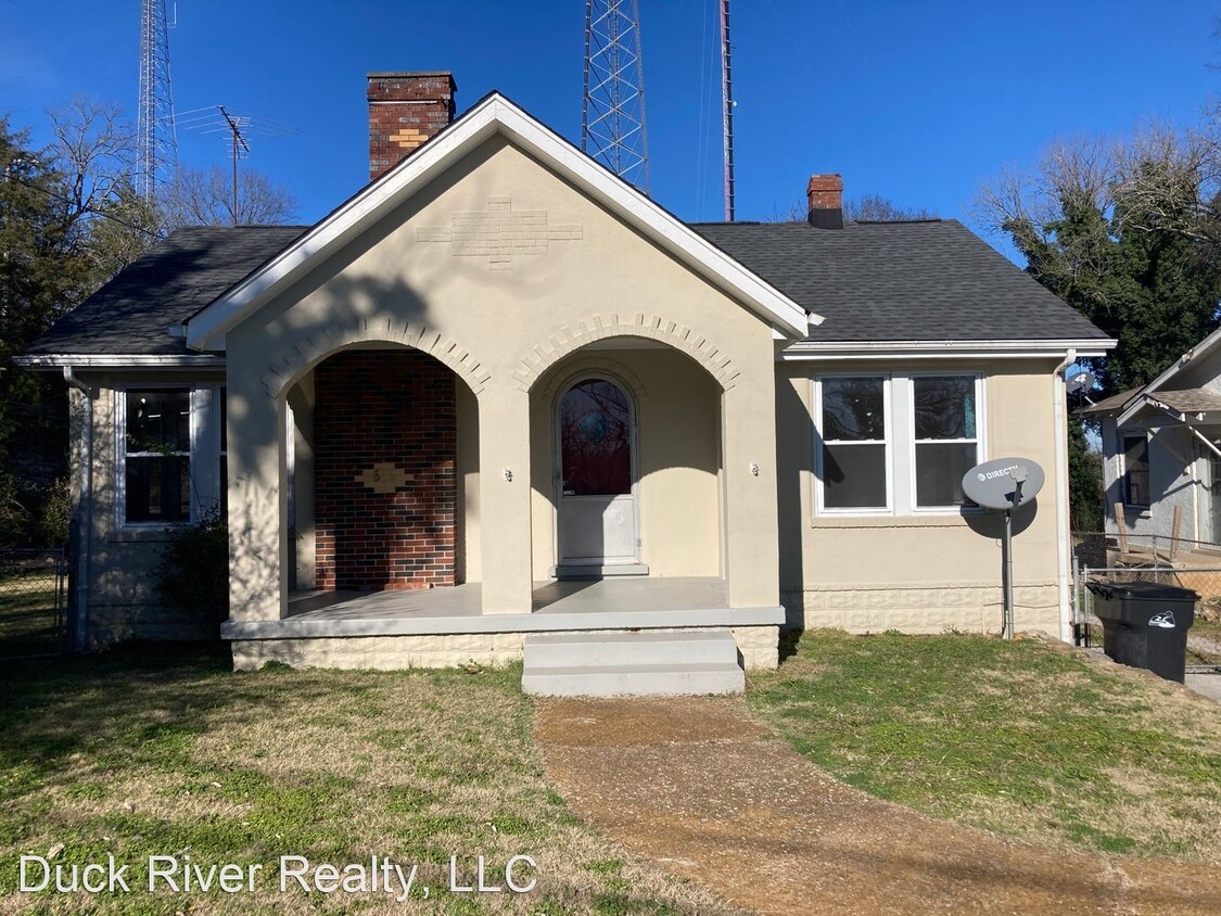 Primary Photo - 2 br, 1 bath House - 504 W 6th St