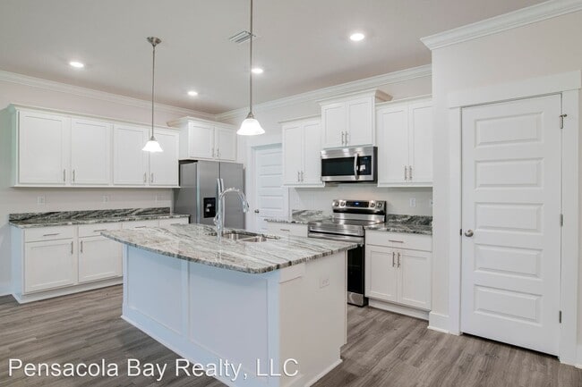 Building Photo - 3 br, 2 bath House - 715 Canary Ct.