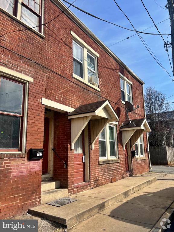 Building Photo - 107 Overbrook Ave