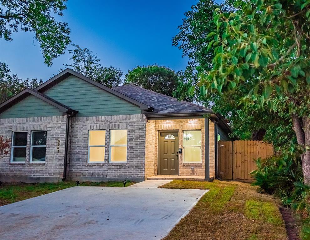 Foto principal - 5942 Southcrest St