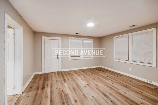 Building Photo - 315 3rd St N