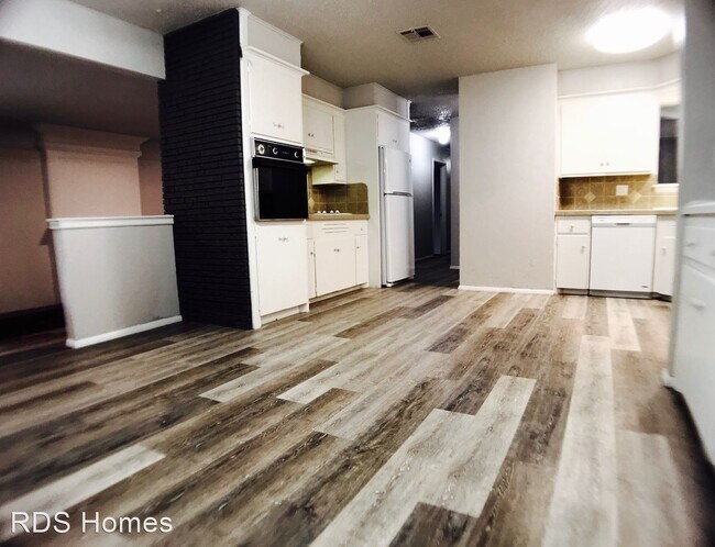 Foto del edificio - 3 br, 2.5 bath House - 3516 Ann Arbor Pl