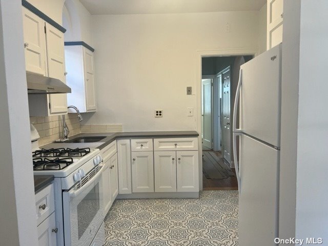 Building Photo - 27-15-27150 150th St