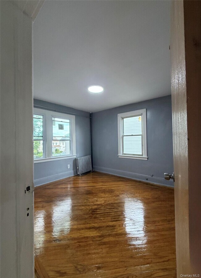 Foto del edificio - 186-40 Murdock Ave