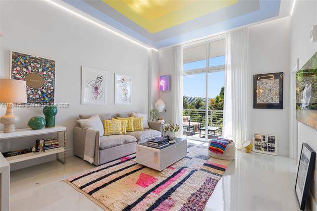 Foto del edificio - The Meridian Condo