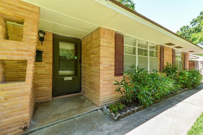 Building Photo - 3627 Peppermill Rd