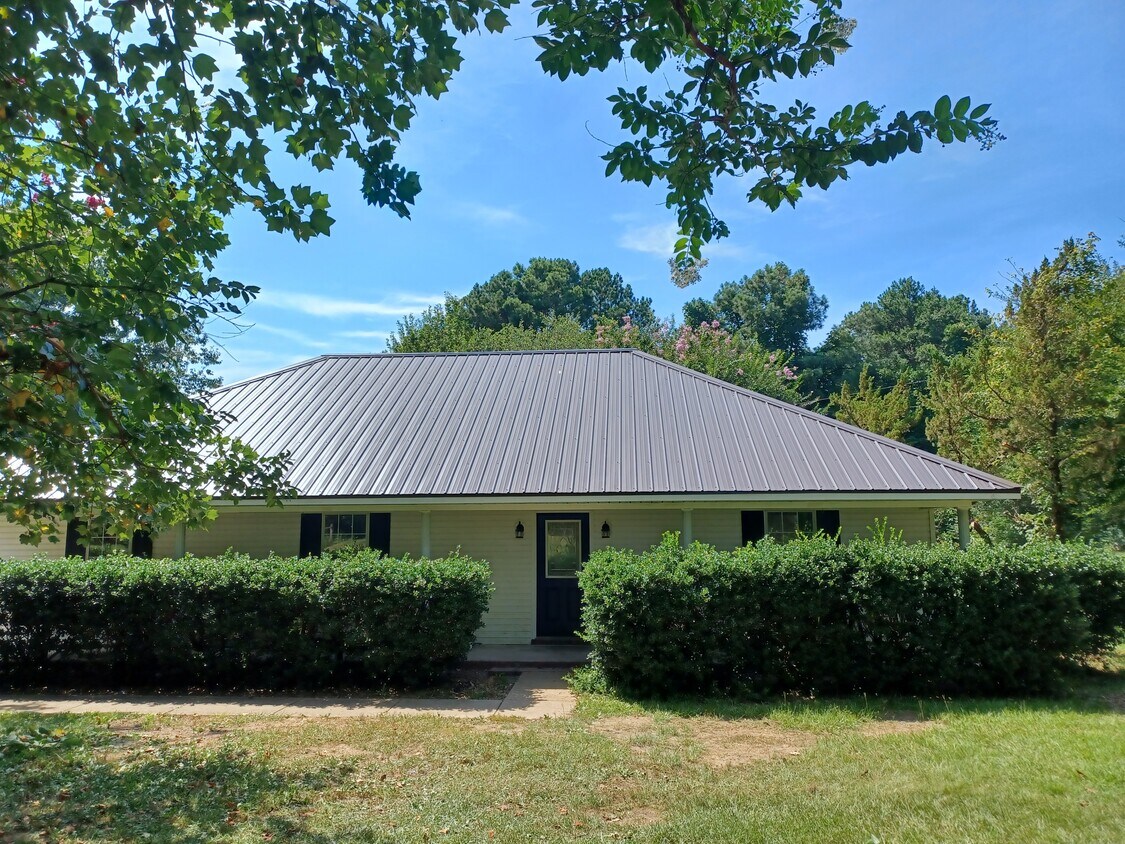 Building Photo - 133 Co Rd 143