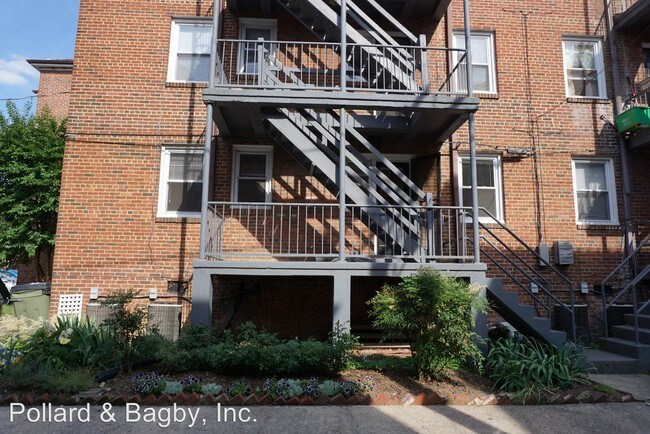 Foto del edificio - 2704 Kensington Ave