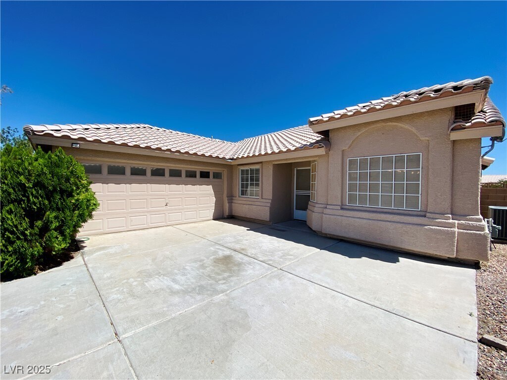 Primary Photo - 7846 Fandango Ct