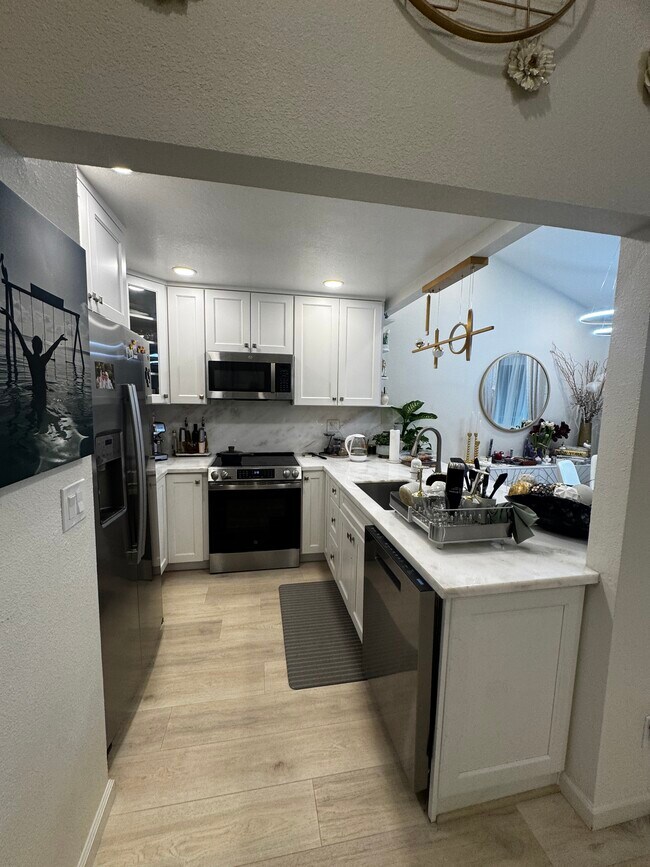 Foto del edificio - 2911 La Terrace Cir