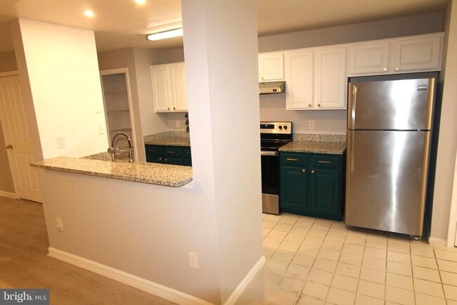 Building Photo - 4130 Monument Ct