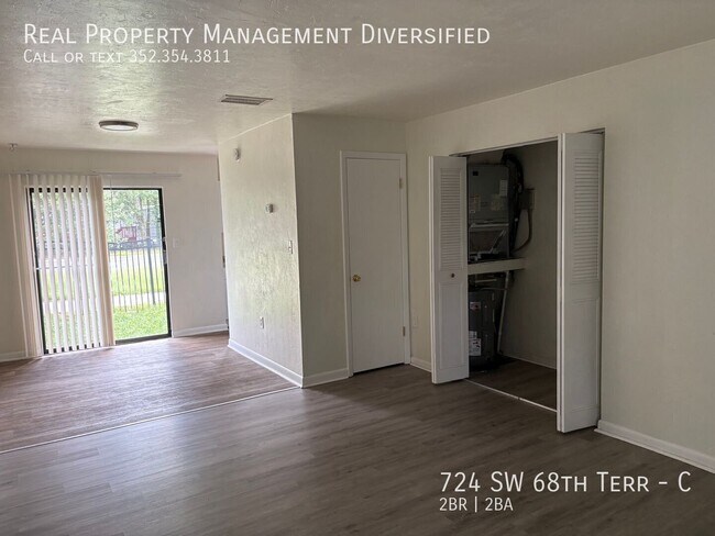 Building Photo - 724 SW 68th Terrace