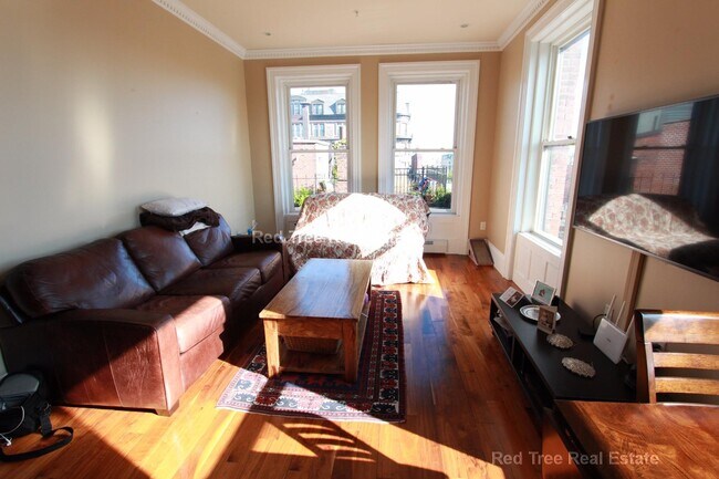 Foto del edificio - 483 Beacon St