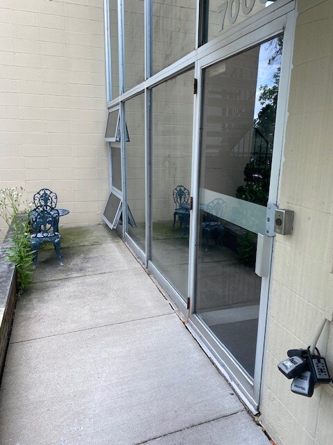 Foto del edificio - 7000 Sandell Ave