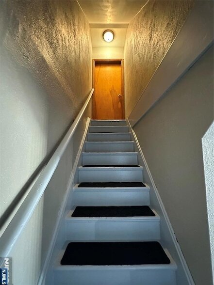 Foto del edificio - 60 Chamberlain Ave