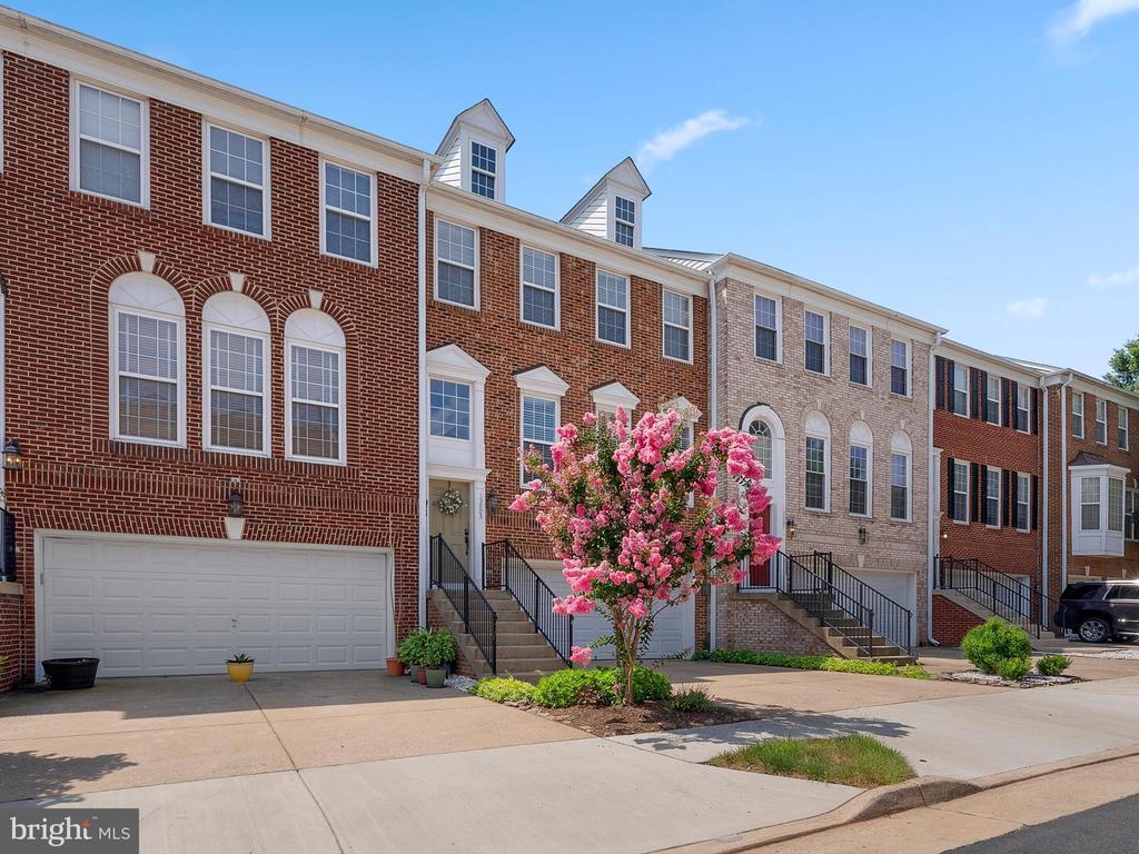 Primary Photo - 15005 Danube Way