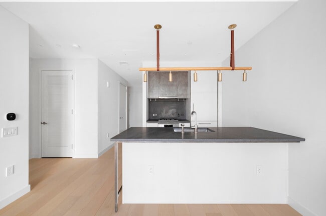 Foto del edificio - 11 Hoyt St