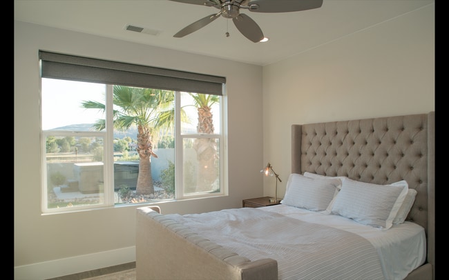 Foto del edificio - Furnished, very nice, 2 bedroom, 1 bath, 1200 sqft basement apt! Willing to do short-term lease.