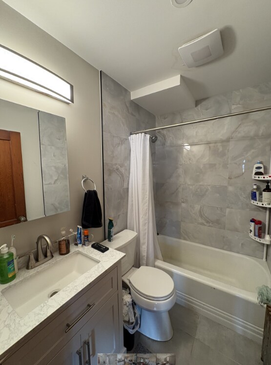 Foto del edificio - 48 Belchertown Rd