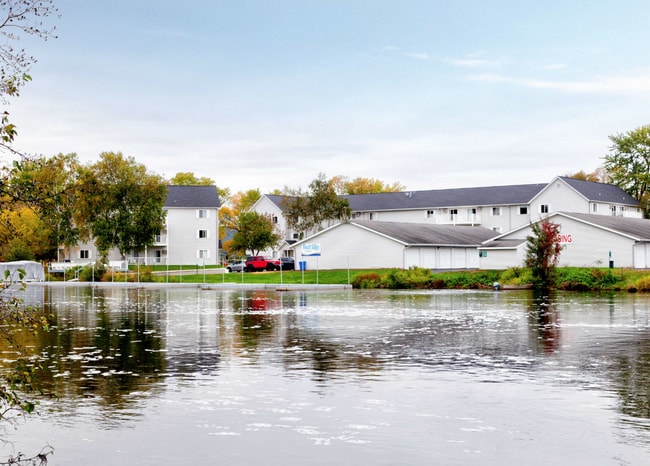 Interior Photo - Lake Pointe Apartments