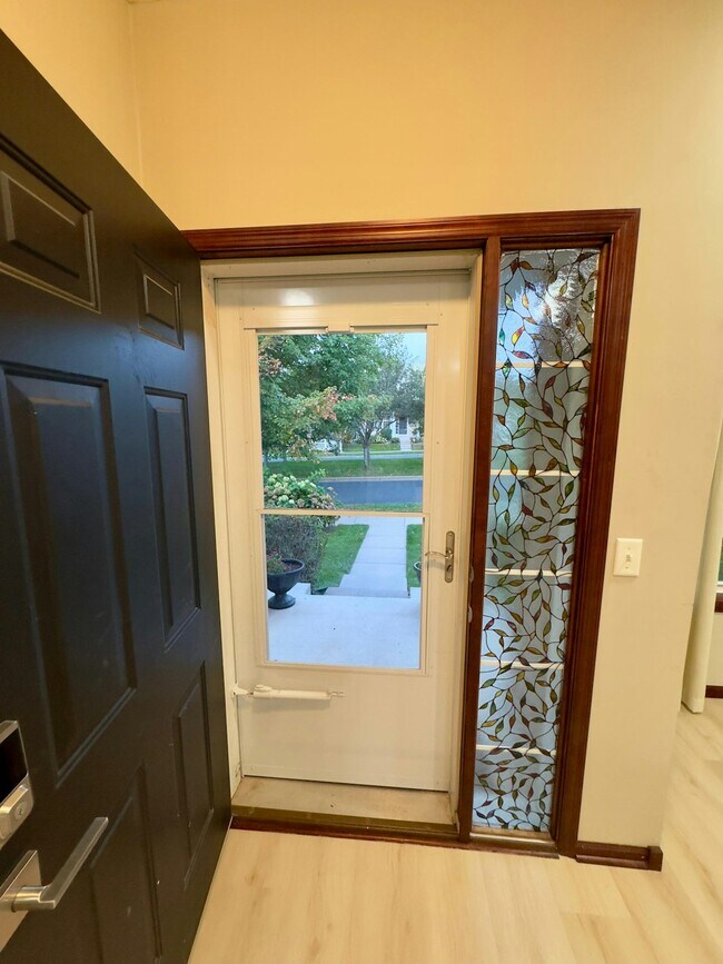 Foto del edificio - 10006 Pincherry Ln