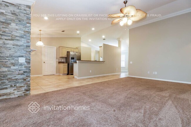 Foto del edificio - 6647 Clair Shore Dr
