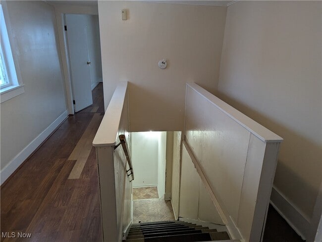 Building Photo - 203 S Diamond St