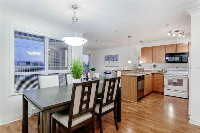 Photo du bâtiment - 128 W 21st St