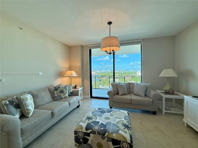Foto del edificio - 1300 Ponce de Leon Blvd