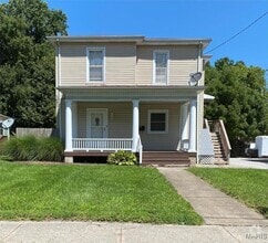 Building Photo - 451 E Vandalia St