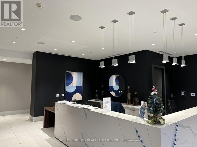 Photo du bâtiment - 2550 Simcoe St N