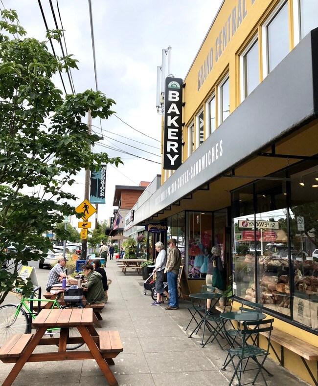 Woodstock Apartments Apartments Portland, OR