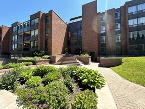 Building Photo - Heather Forest Apartments