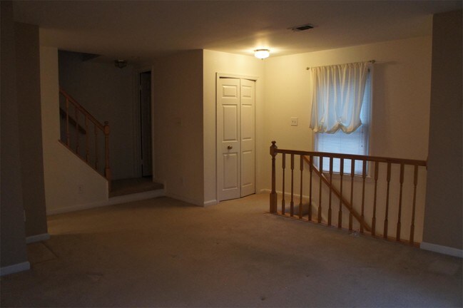 Building Photo - 12596 Kempston Ln
